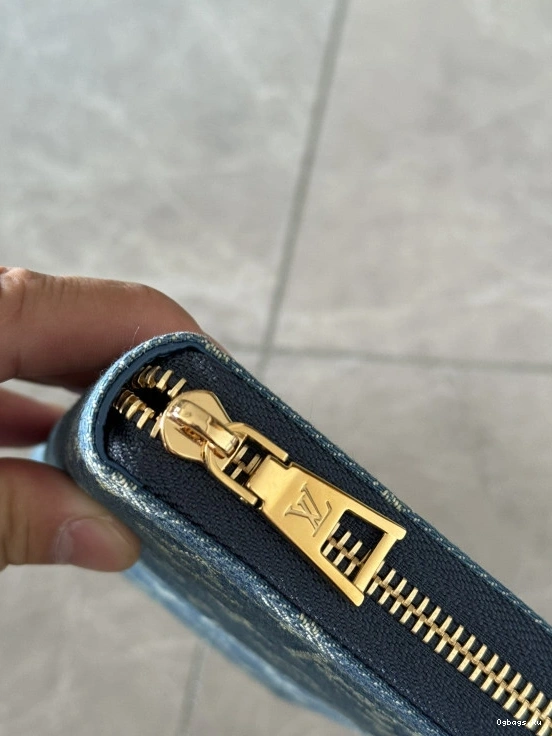 ZIPPY WALLET LOUIS VUITTON 0120